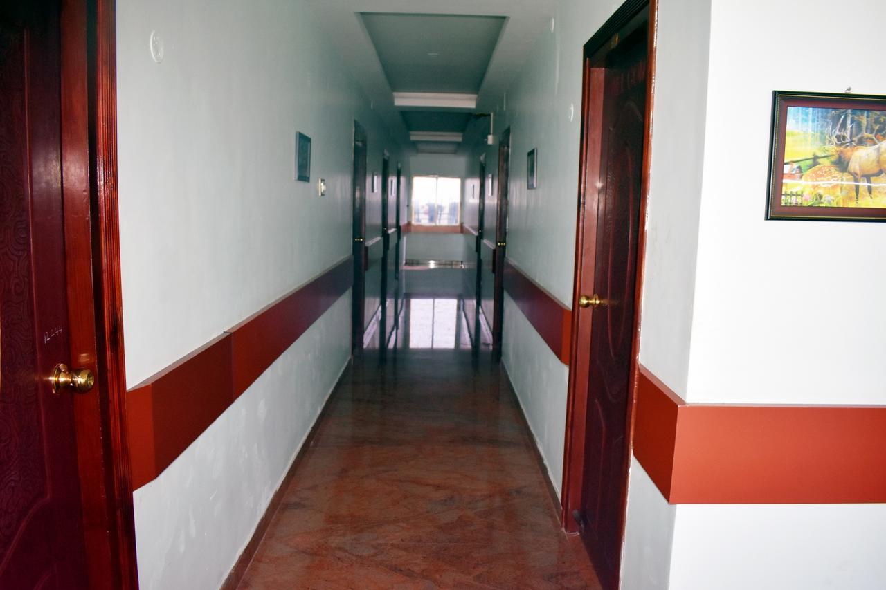 苹果公园酒店 Tiruchirappalli 外观 照片