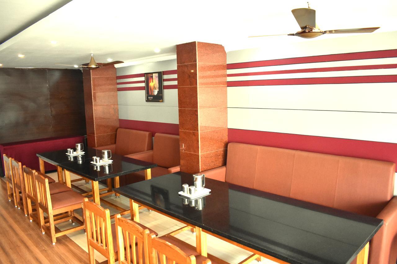 苹果公园酒店 Tiruchirappalli 外观 照片
